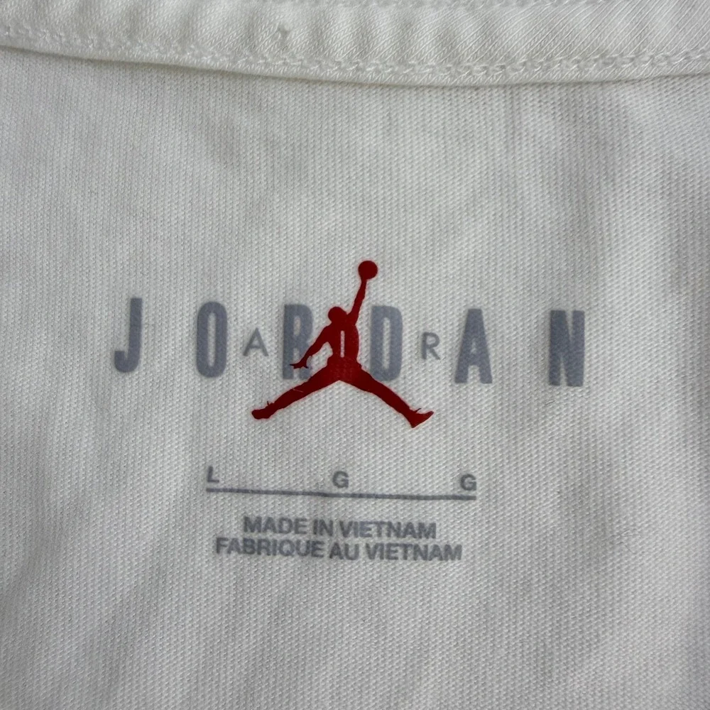 Jordan Flight T-Shirt Graphic Print White Brown Jumpman Logo‎ Size L